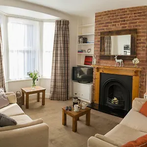 15 Saxon Road , Exeter United Kingdom